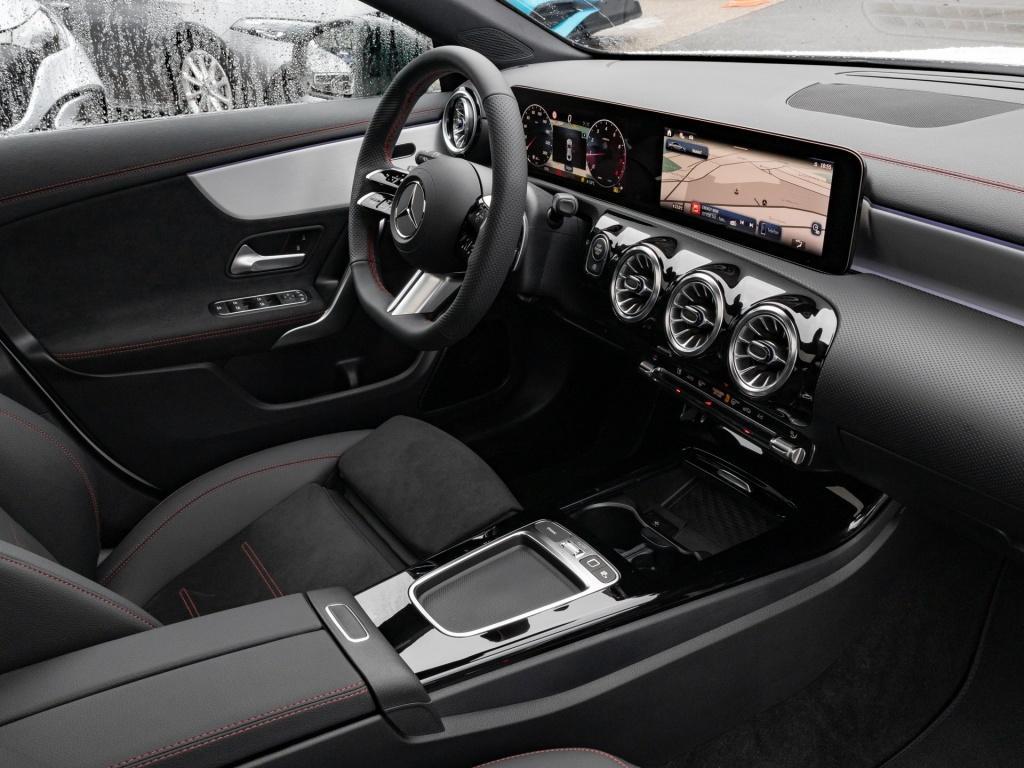 Mercedes-Benz CLA 200 Coupé AMG-Sport+Pano+MLB+Night+Ambiente