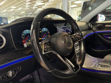 Mercedes E 200 - 8
