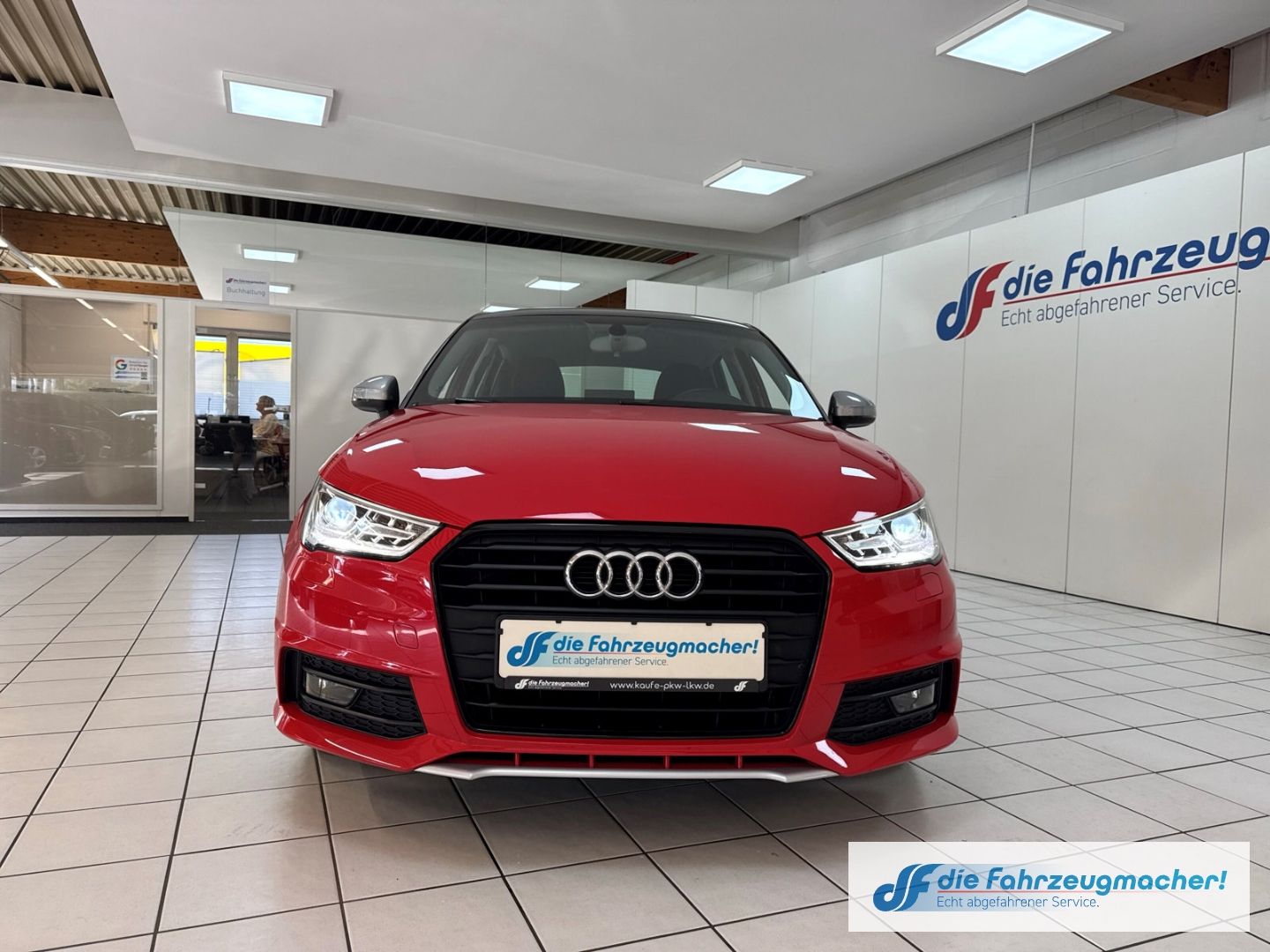 Fahrzeugabbildung Audi A1 Sportback 1.0 TFSI S line Navi Bi-Xenon Klima