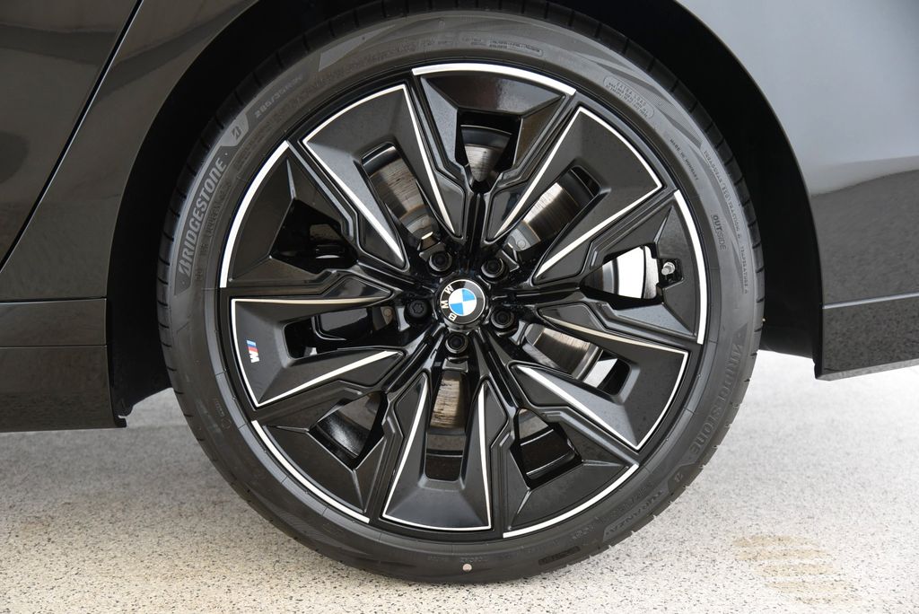 BMW 740