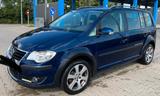 Volkswagen VW Cross Touran 2.0 TDI 140PS - Volkswagen Touran mit Diesel-Antrieb: 140 Ps