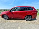Mitsubishi Plug-in Hybrid Outlander 2.4 MIVEC PLUG-IN H... - Mitsubishi Plug-in Hybrid Outlander: Privatanbieter
