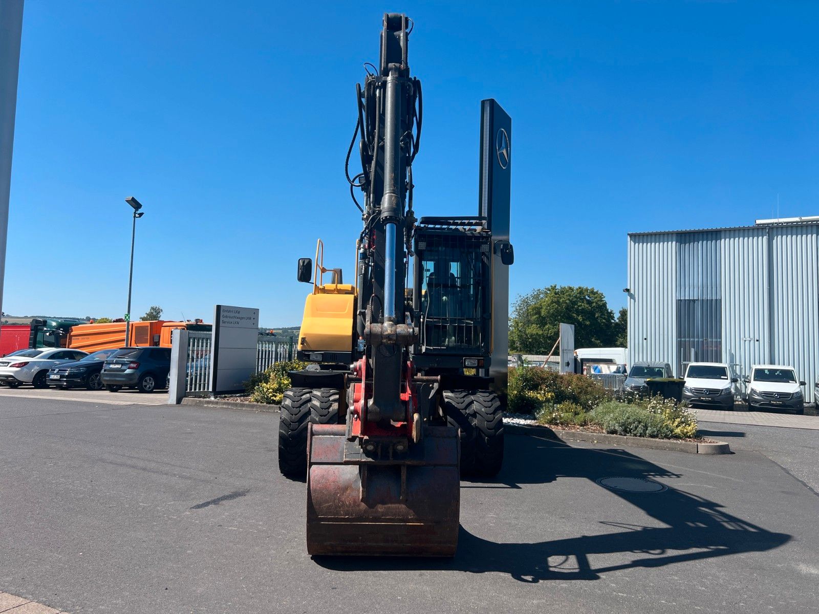 Fahrzeugabbildung Volvo EW160D / 2014 / 1xTieflöffel / Forstschutzgitter