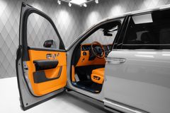 Cullinan Series II 2025 GREY/ORANGE 4 SEATS STAR