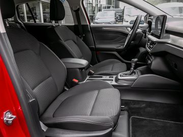 Ford Focus Turnier 1.0 Titanium Kamera Navi LED