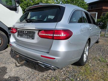 Mercedes E 220 - 7