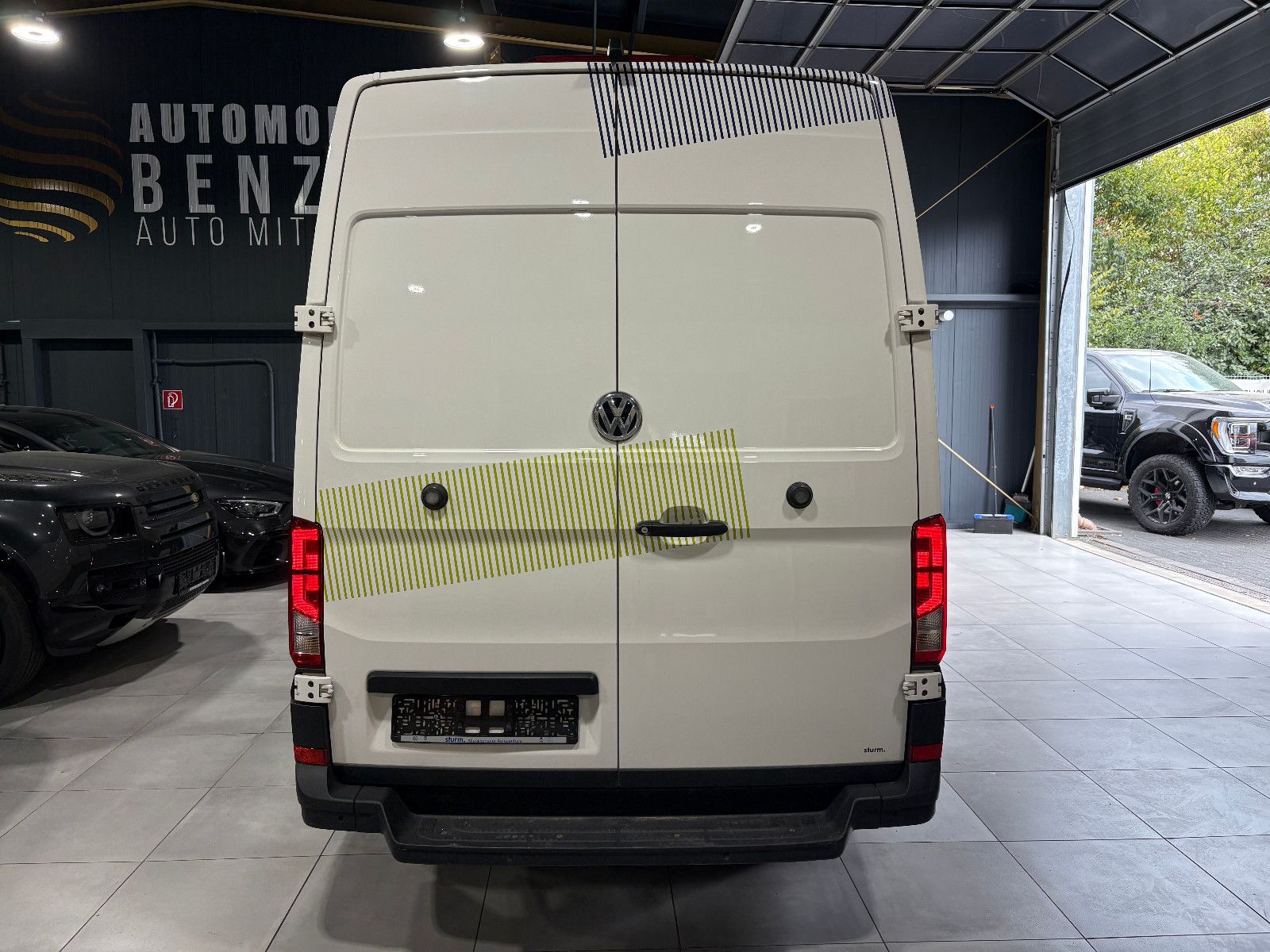 Fahrzeugabbildung Volkswagen CrafterKasten 35 lang Hochdach FWD/AUTOMATIK