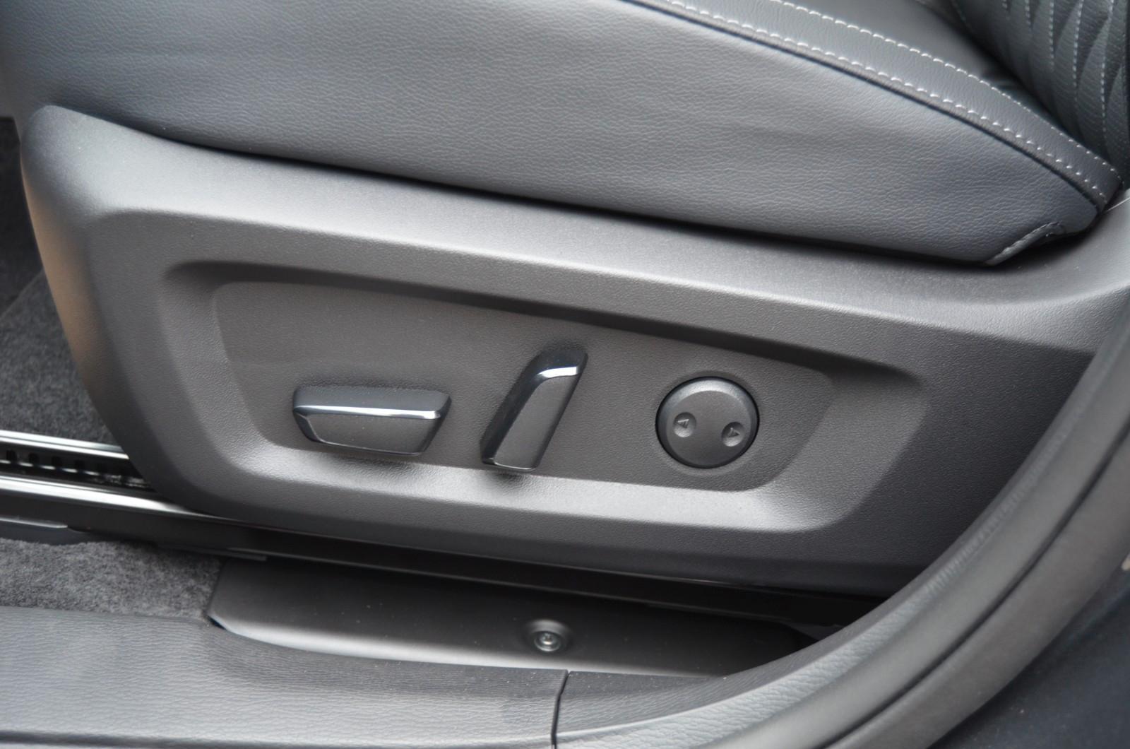 Mitsubishi Outlander 2.4 PHEV DIAMANT TOP AT 4WD LEDER MJ26