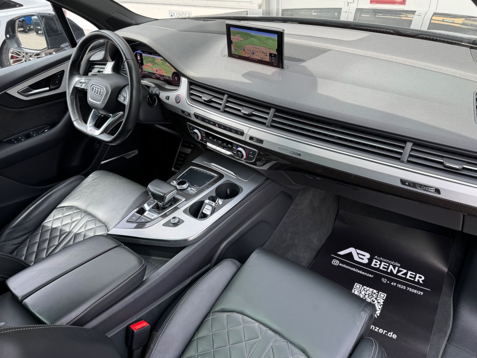 Fahrzeugabbildung Audi SQ7/RAUTEN-SITZE/PANO/AHK/360°Cam/Carbon/BOSE/