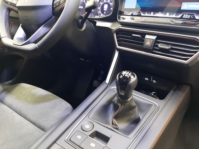 Fahrzeugabbildung Cupra Leon 1.5 TSI Kamera AppConnect ACC 18" LED