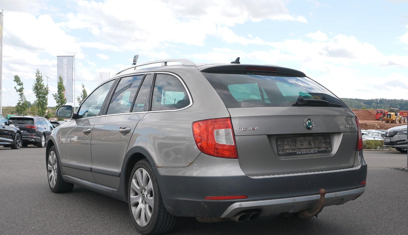 Skoda Superb 2013 — photo 6