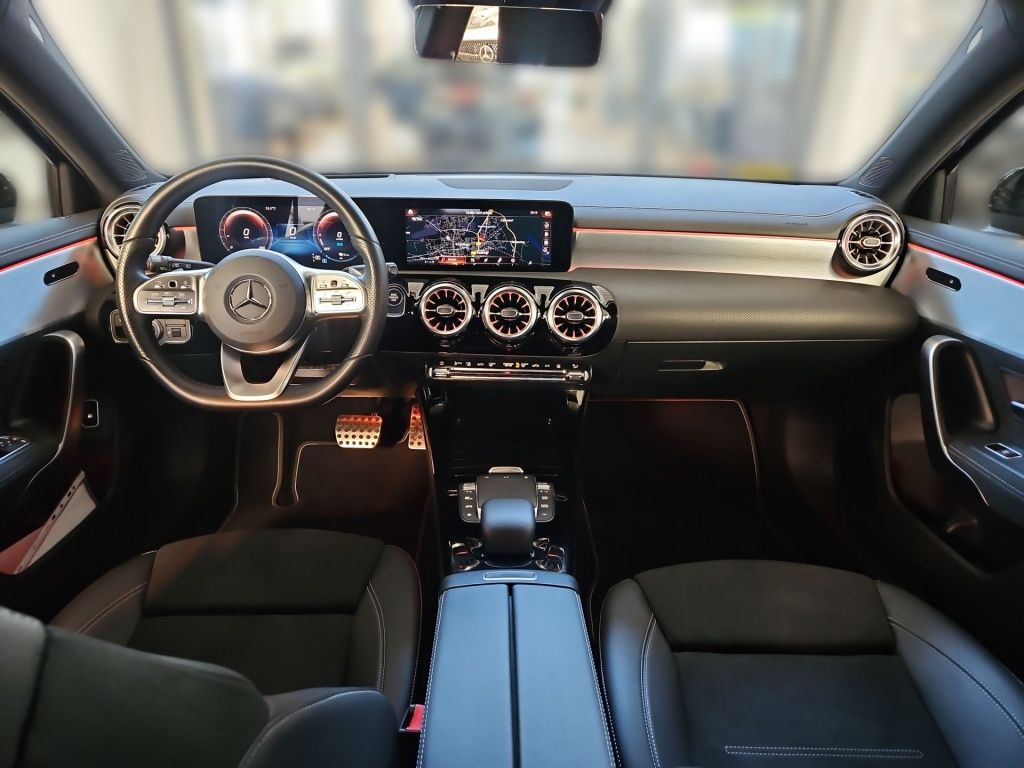 Fahrzeugabbildung Mercedes-Benz A 250 e AMG Night Navi HUD LED Sound SHZ Sport