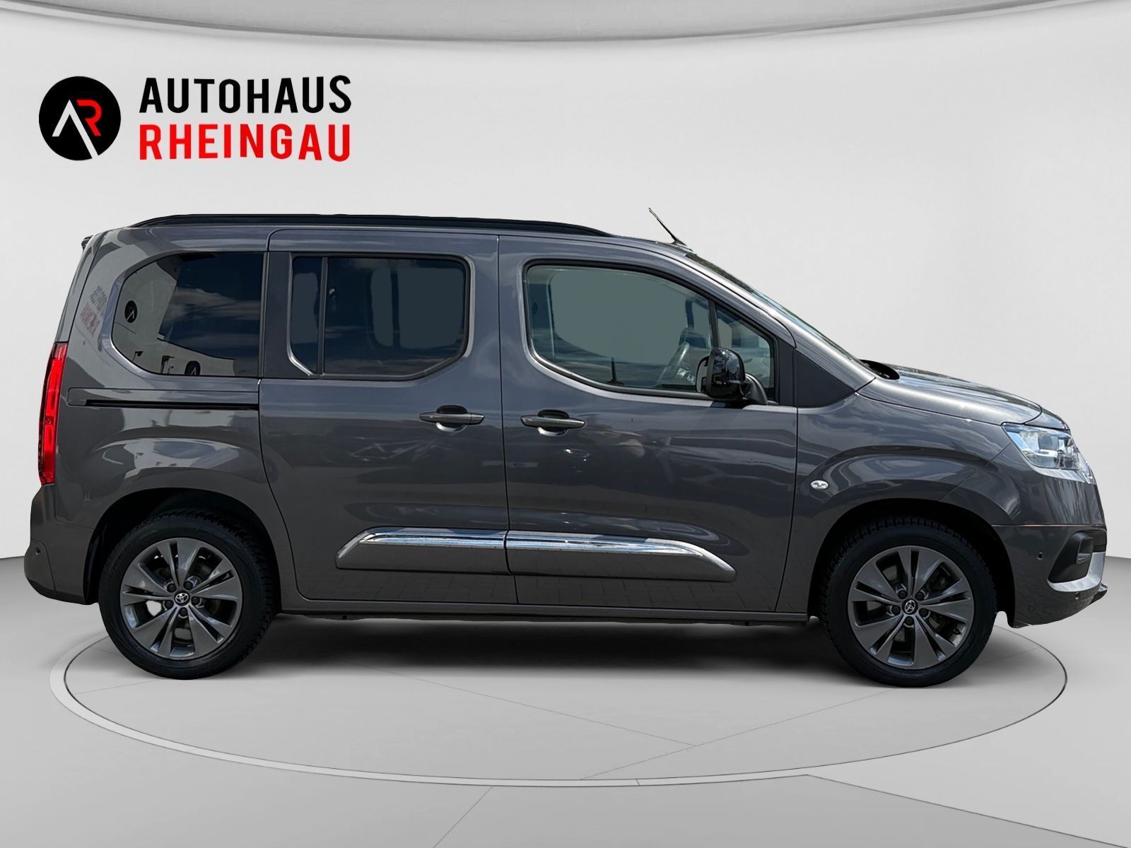 Fahrzeugabbildung Toyota Proace City Verso 1.5 D-4D L1 Executive S/S PANO