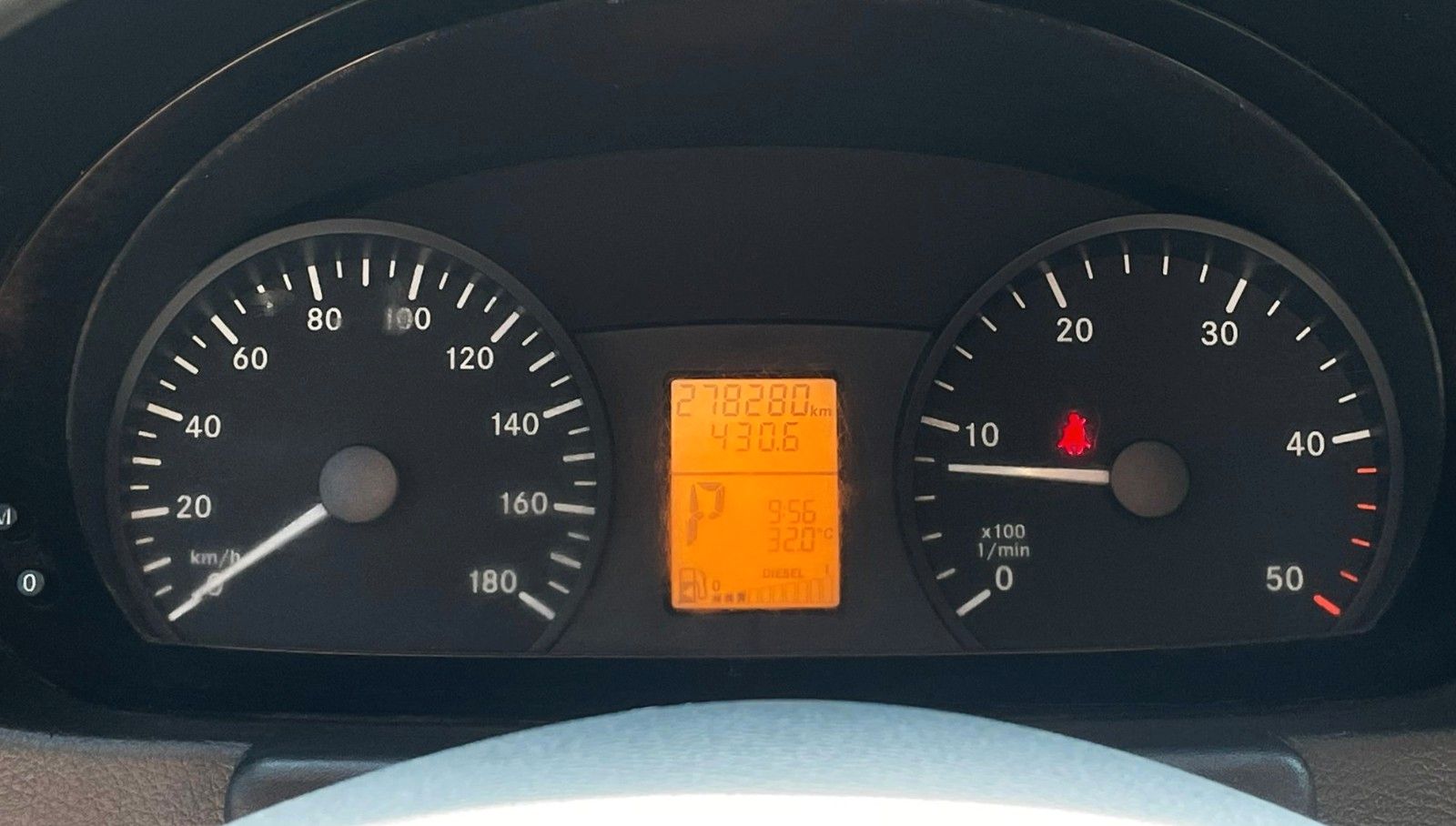 Fahrzeugabbildung Mercedes-Benz SPRINTER DOKA MAXI AUTOMATIK KLIMA  NAVI LUFTFED