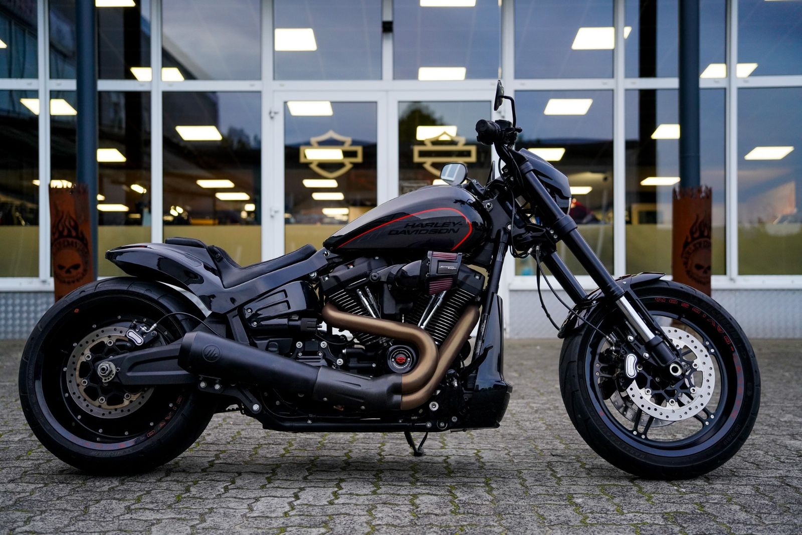 Fahrzeugabbildung Harley-Davidson FXDRS 114 CUI - KESSTECH - Heckumbau