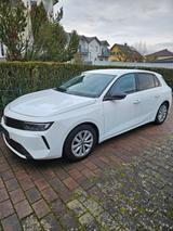Opel Astra Limousine Enjoy 1.5 Diesel 96kW - Opel Astra mit Diesel-Antrieb: 1.9