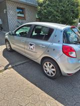 Renault Clio Expression 1.2 16V 75 Expression - Renault Clio: Expression 16v