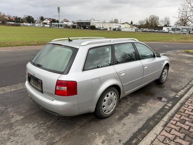 Audi A6 2004 — interior