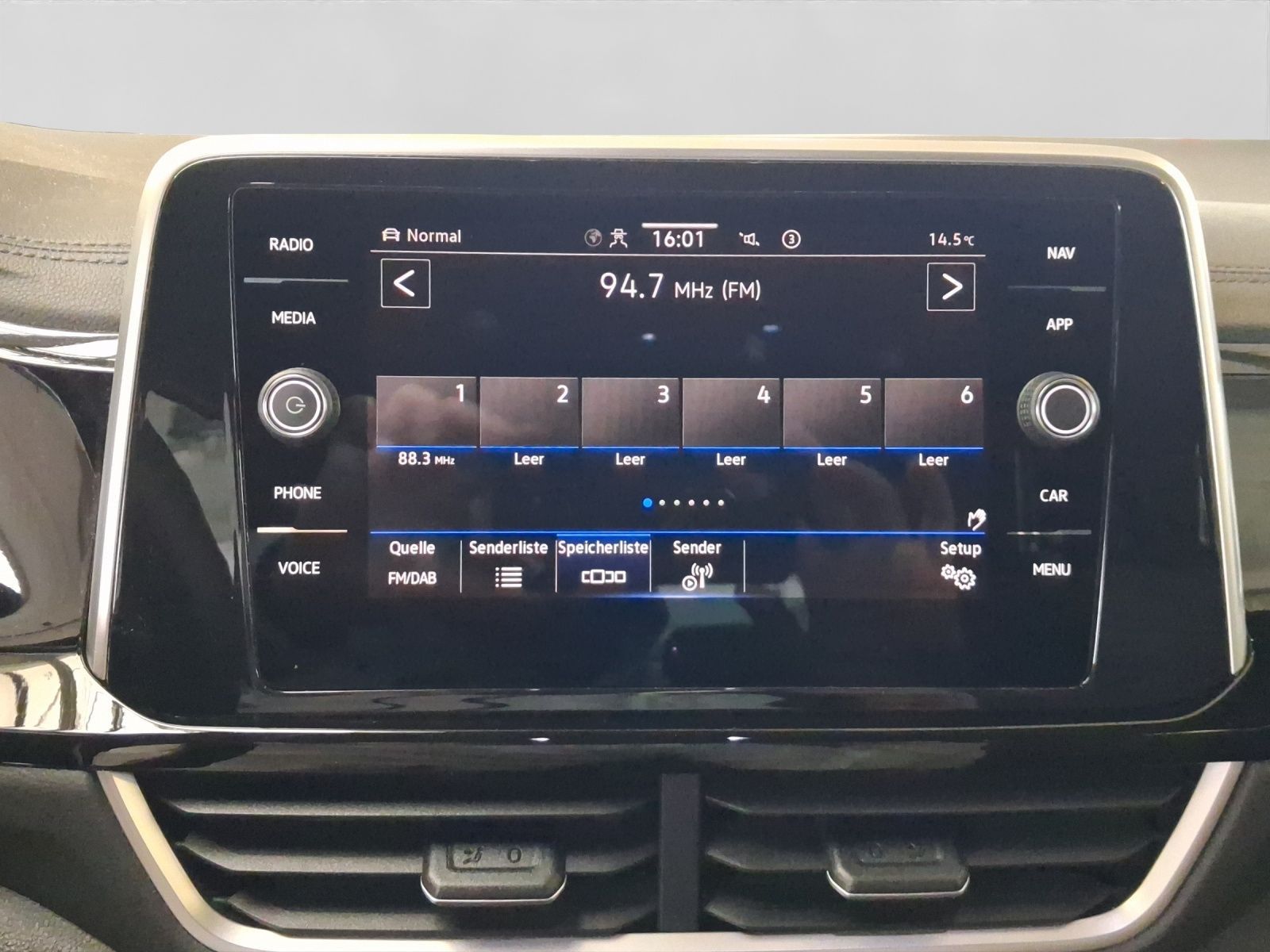 Volkswagen T-Roc - Bild 10