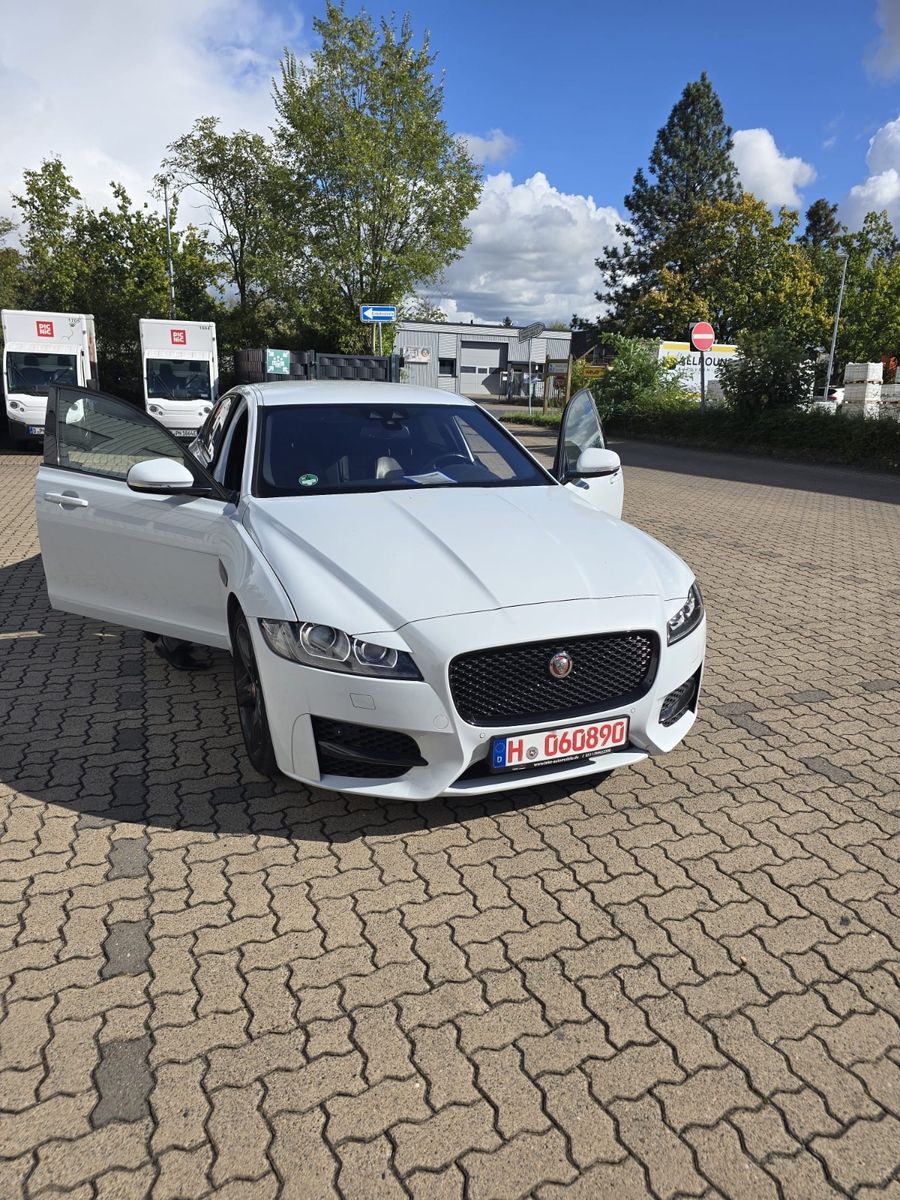 XF R-Sport Bi-Xenon*Kamera*Model 2018