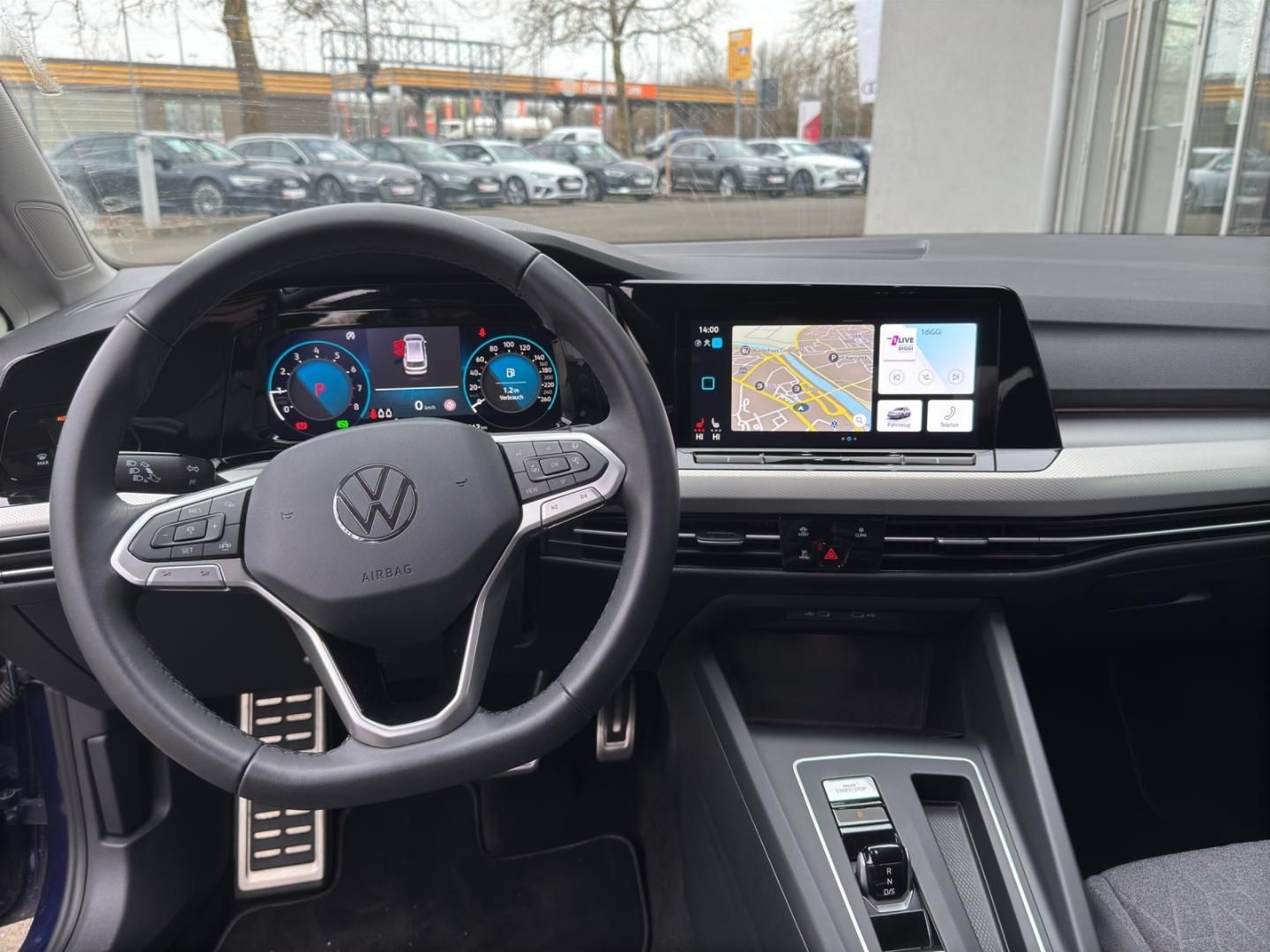 Fahrzeugabbildung Volkswagen Golf Variant MOVE Golf VIII Variant MOVE 1.0 eTS