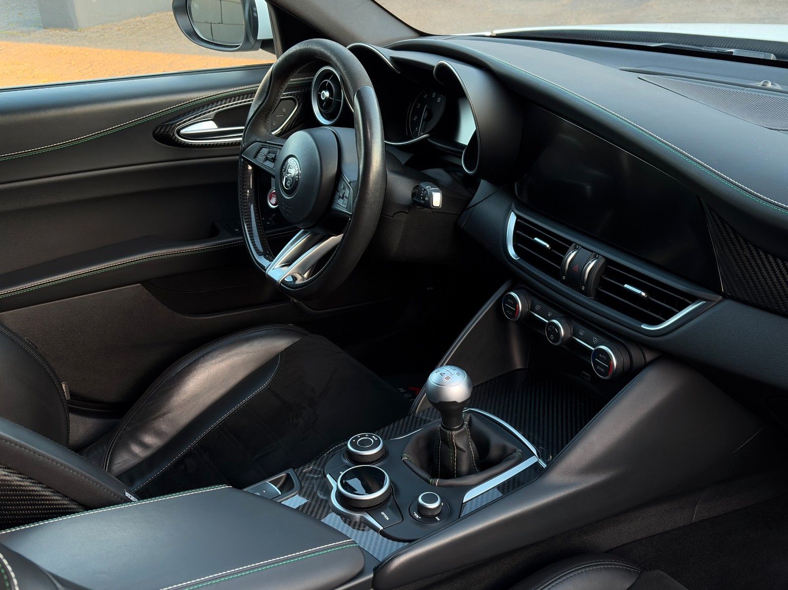 Fahrzeugabbildung Alfa Romeo Giulia Quadrif 2.9 510 Sparco Carbon Schale H&K