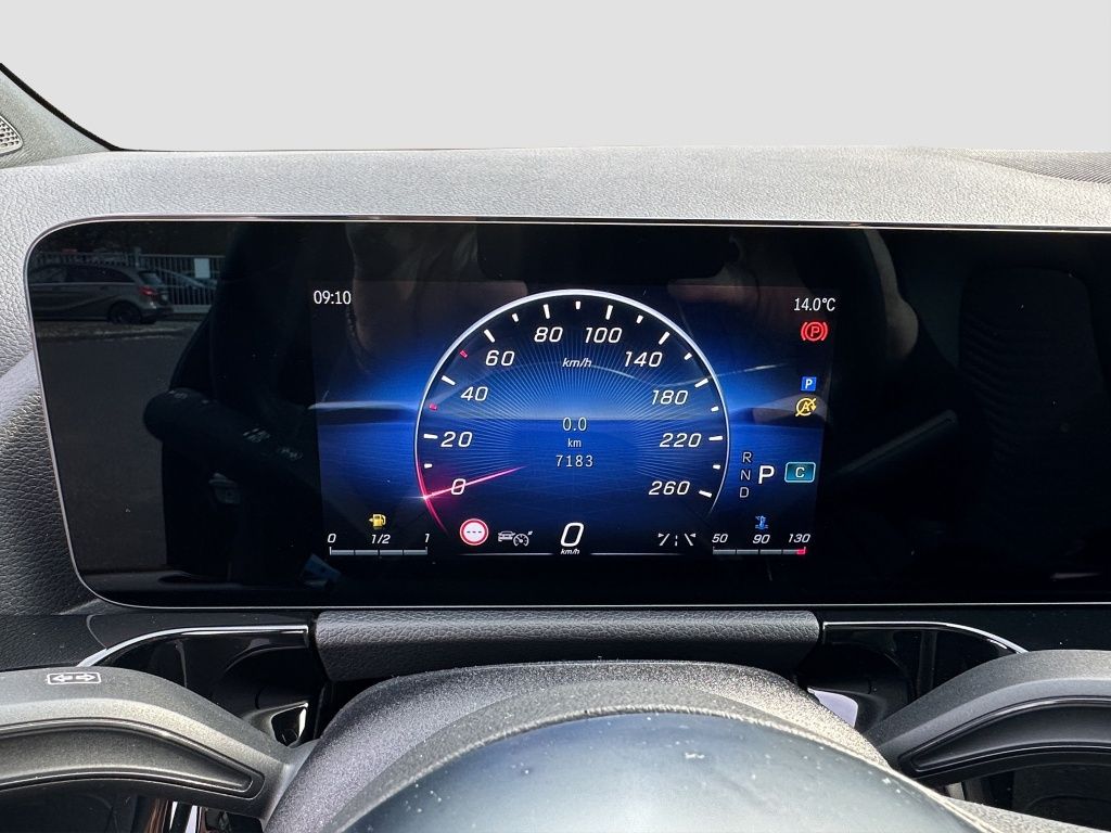 Fahrzeugabbildung Mercedes-Benz GLA 200 d PROGRESSIVE*DISTR*AHK*LED*KAM*SITZH
