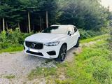 Volvo XC60 D5 AWD R Design Geartronic R Design - Volvo XC60: Geartronic