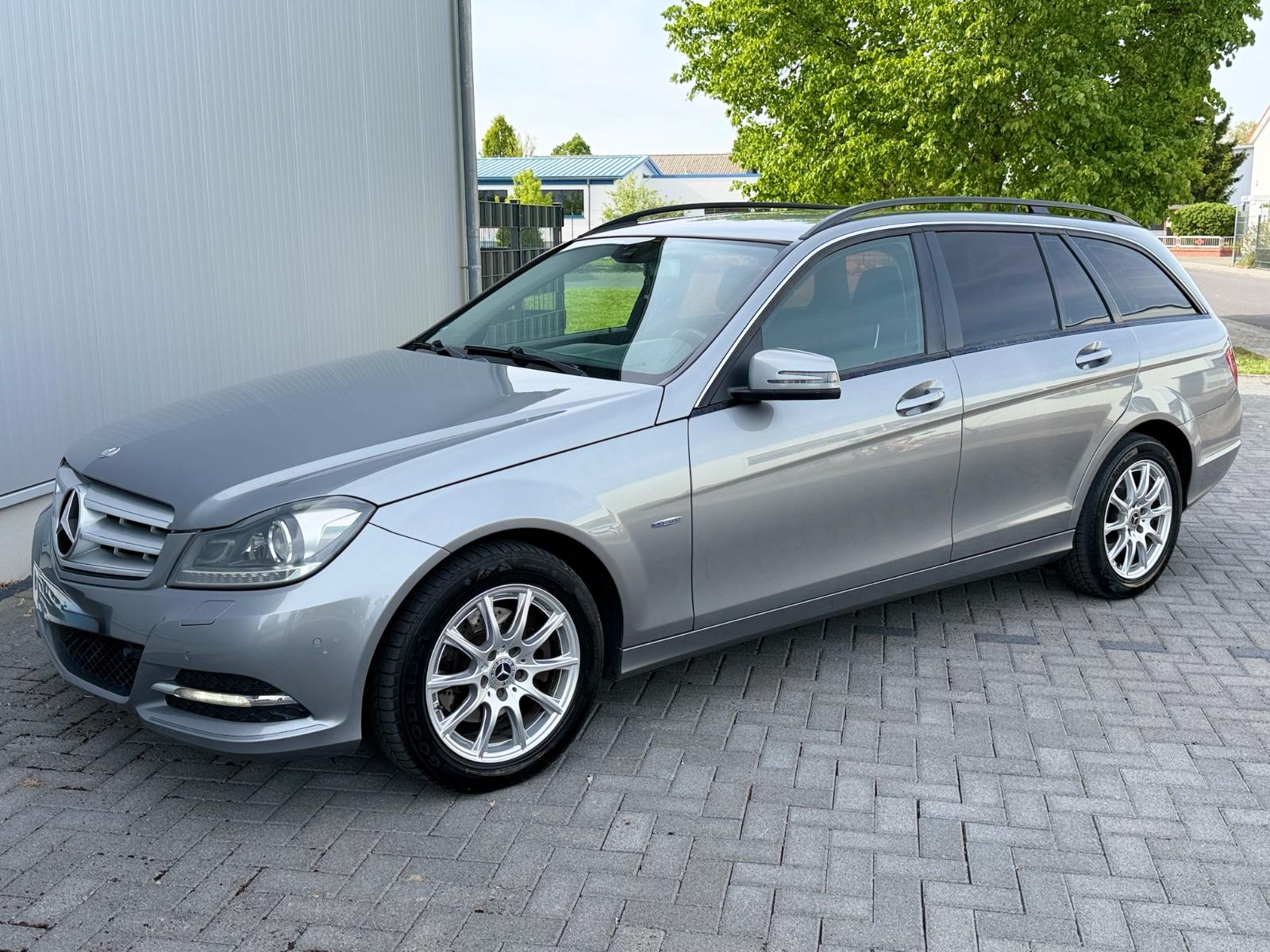Mercedes-Benz C 220 C T-Modell C 220 T CDI BlueEfficiency