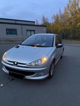 Peugeot 206 1.6 16V Quiksilver - Peugeot 206 in Solingen