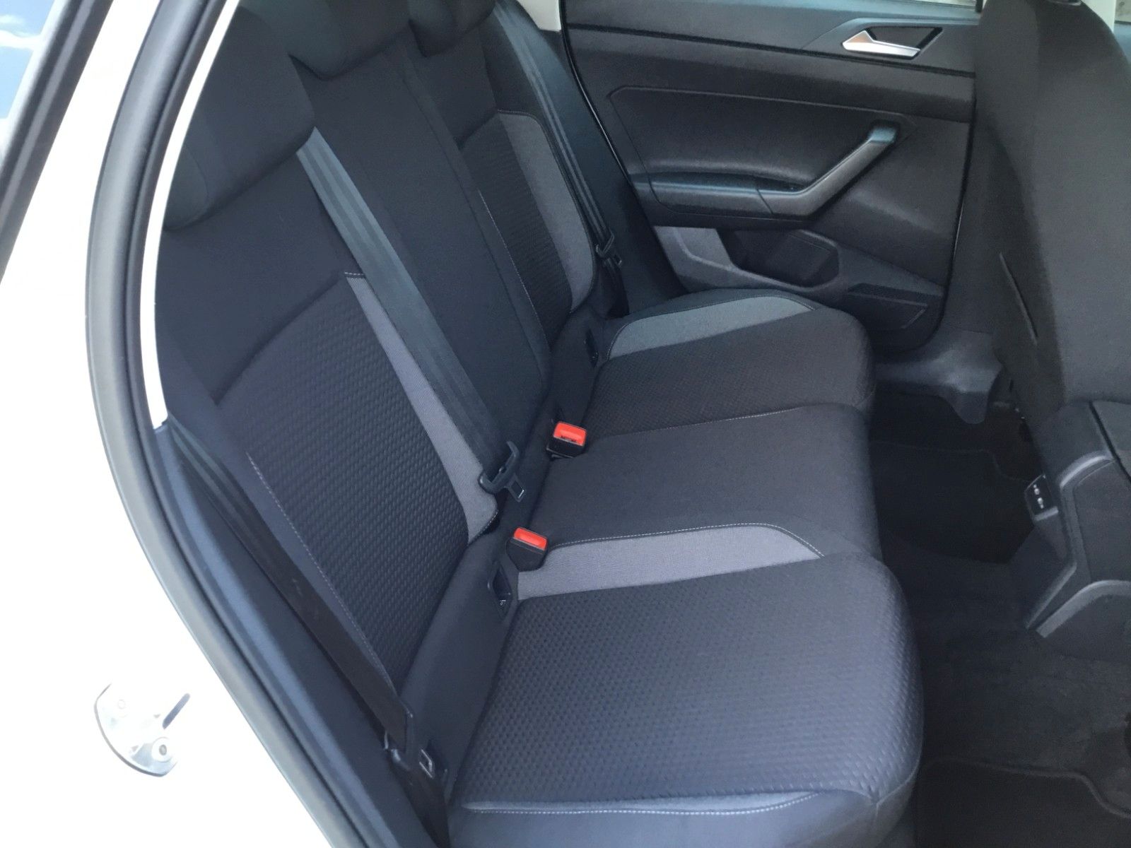 Fahrzeugabbildung Volkswagen Polo 1.0 TSI Life+LED+Sitzheizung+AppConnect