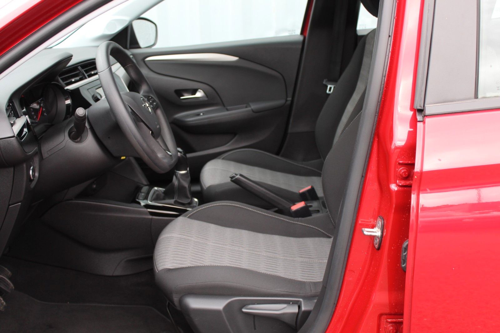 Fahrzeugabbildung Opel Corsa F 1.2, Klima, Radio, DAB+