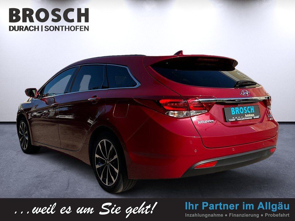 Fahrzeugabbildung Hyundai i40 KOMBI 2.0 GDI STYLE NAV+KAMERA+PDC GARANTIE+
