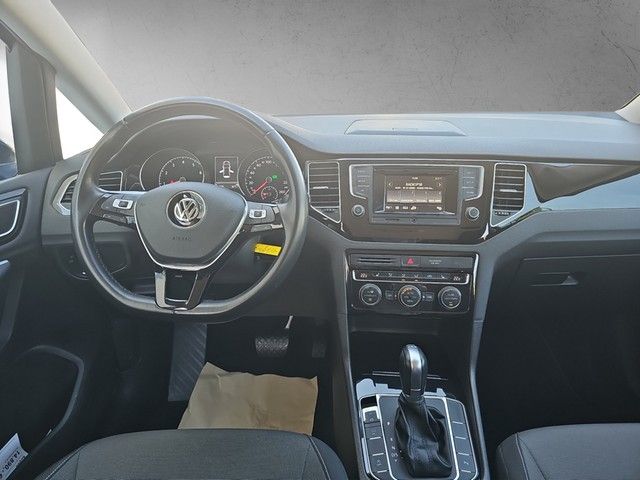 Fahrzeugabbildung Volkswagen Golf Sportsvan TSI DSG Highline Xenon AHK Climat