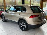Volkswagen Tiguan Join |LED|ACC|PDC|1.HAND|NAVI|3-ZONEN| - mit Benzin-Antrieb: Beige, Geländewagen
