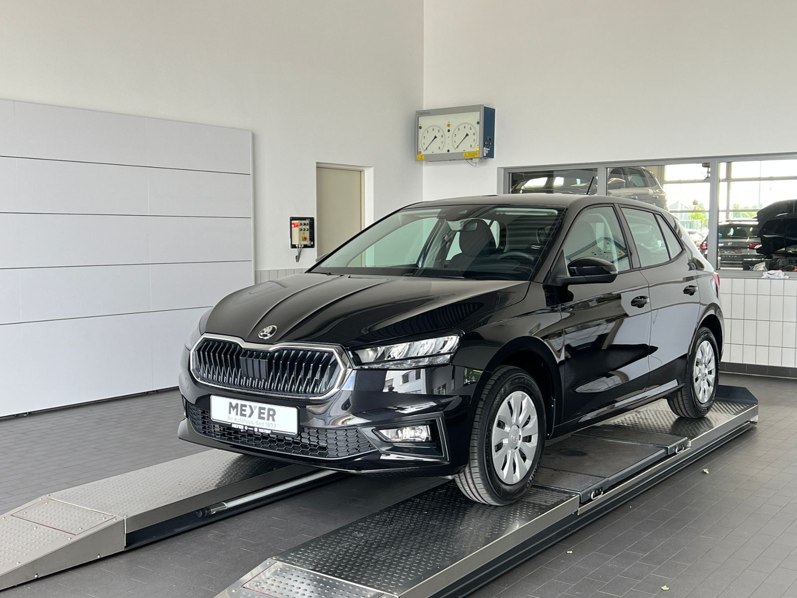 Fahrzeugabbildung SKODA Fabia  Selection 1.0 MPI *Climatronic, LED, Einp