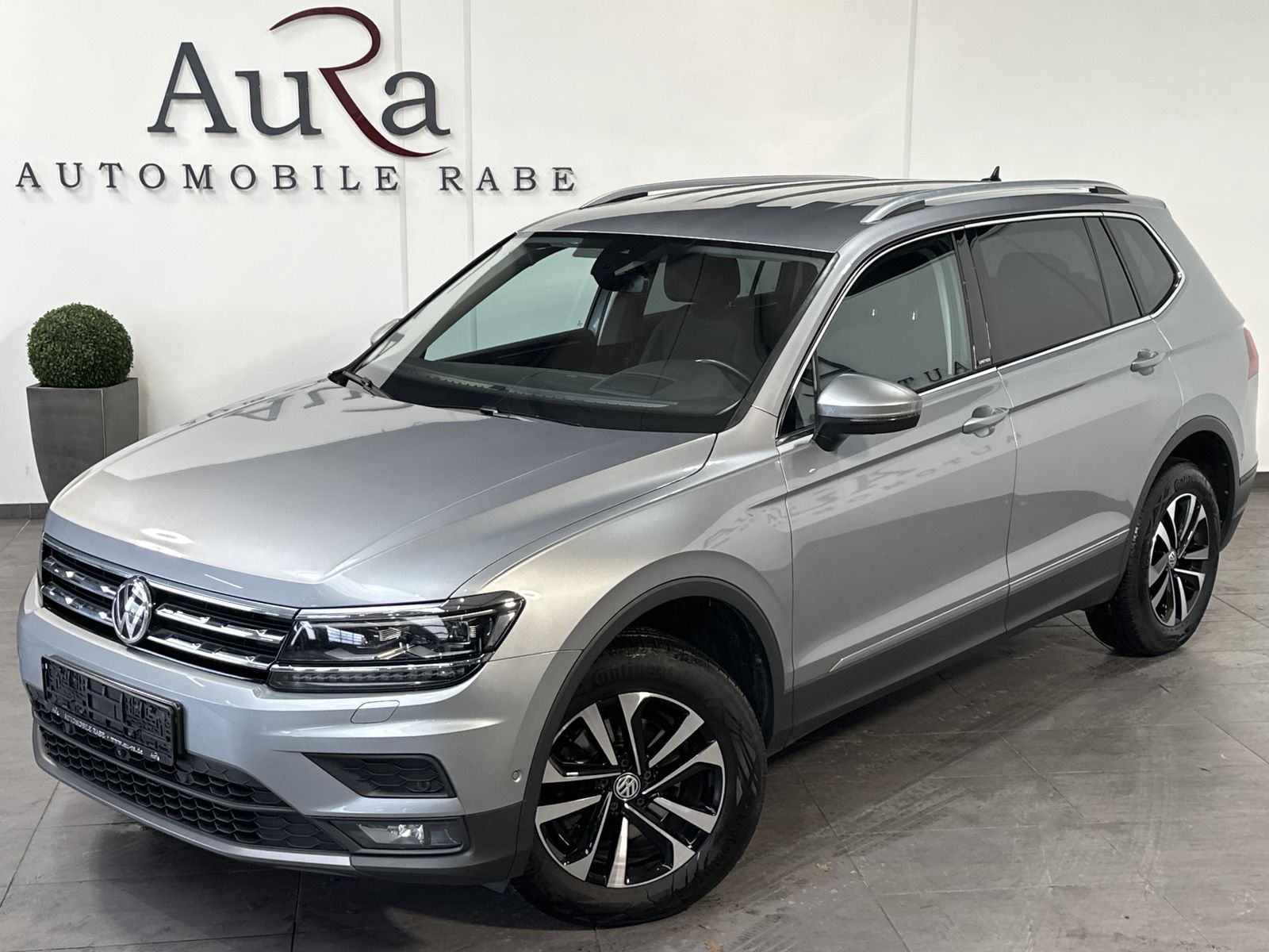 Fahrzeugabbildung Volkswagen Tiguan Allspace 4M United 7-Sitzer NAV+LED+KAMER