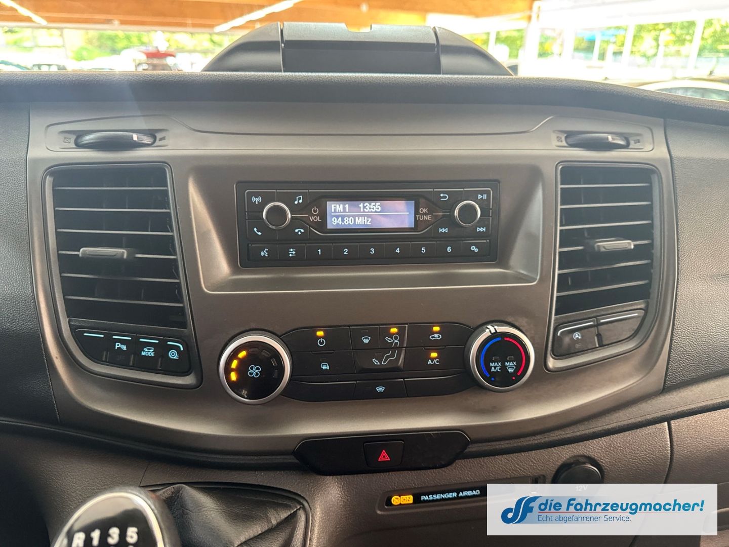 Fahrzeugabbildung Ford Transit Custom Kasten 320 L2 Trend 2.0 TDCi DAB