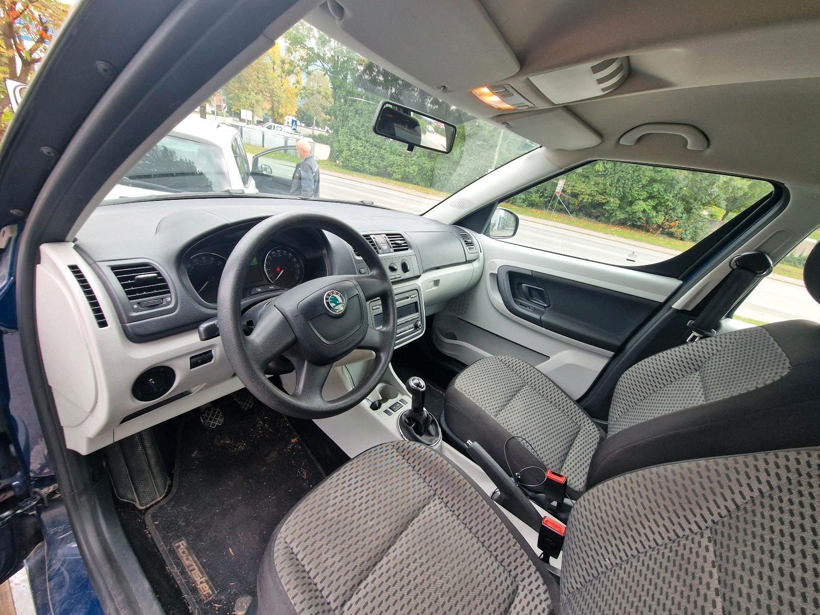Skoda Roomster 2012 — photo 8