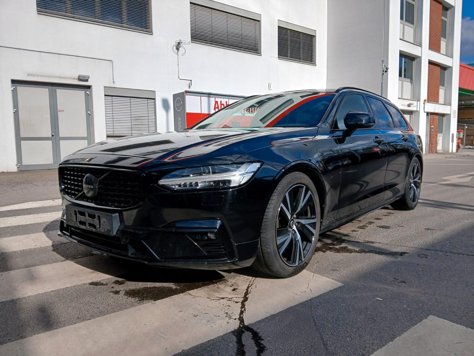 Volvo V90 Kombi R Design Scheckheftgepflegt