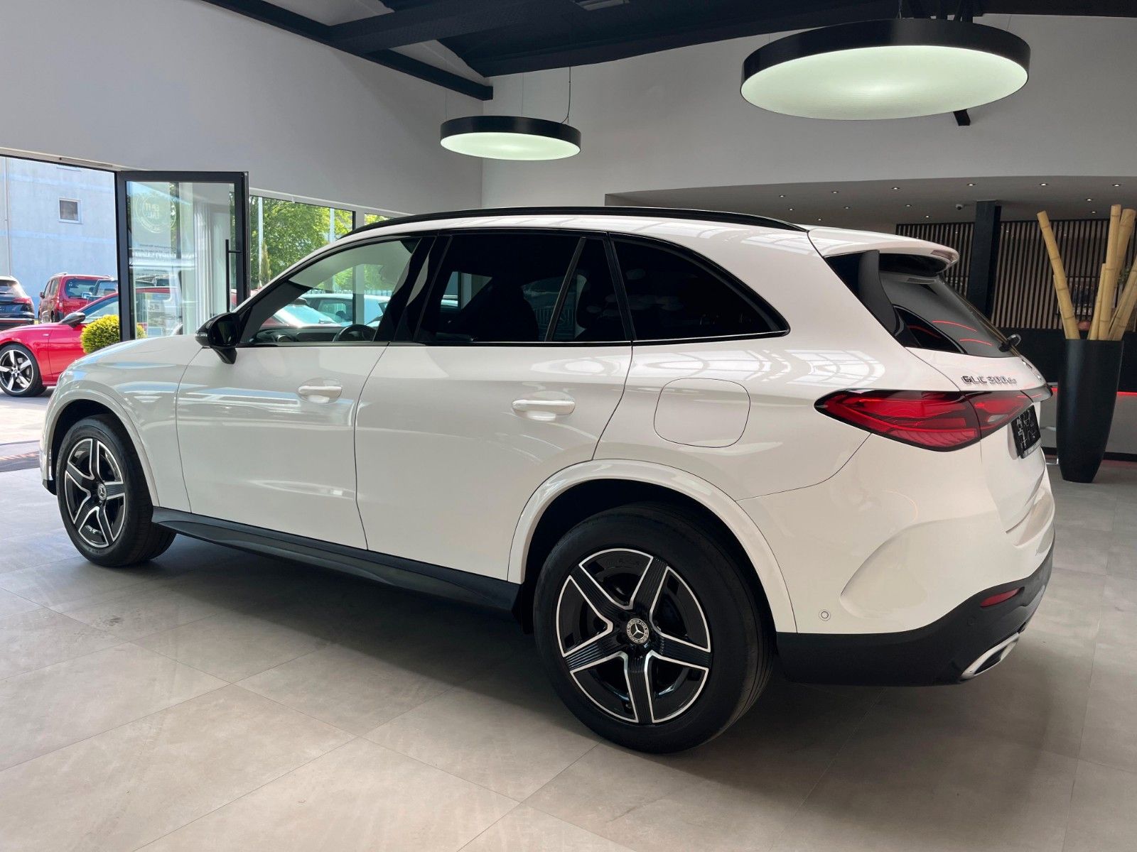 Fahrzeugabbildung Mercedes-Benz GLC 300 de 4Matic AMG-Line*Night*AHK*ACC*19"*