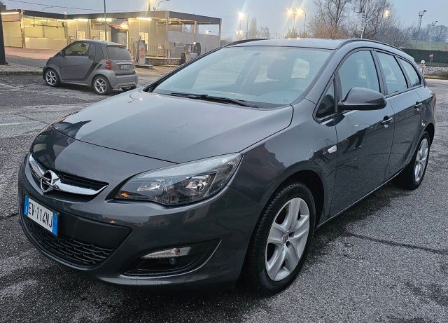 Opel Astra 1.7 CDTI 110CV Sports Tourer Cosmo