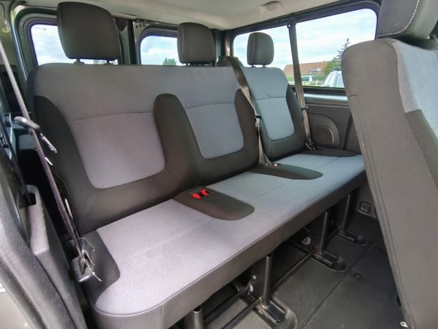 Opel Vivaro Combi L2H1 2,9t*AHK*Klima*Navi*PDC*