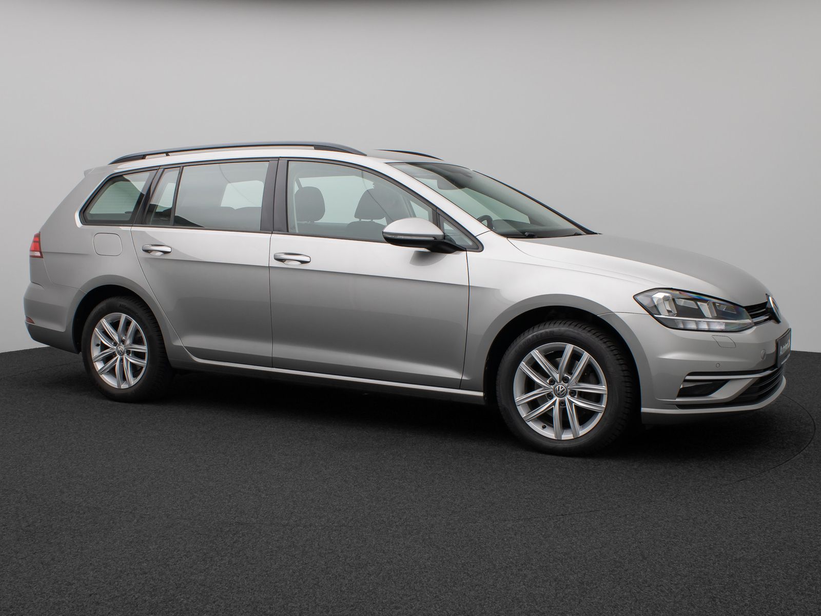 Fahrzeugabbildung Volkswagen Golf VII Variant Comfortline Navi PDC Standheiz