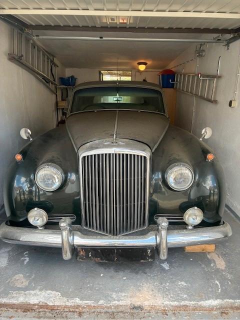 Bentley S2