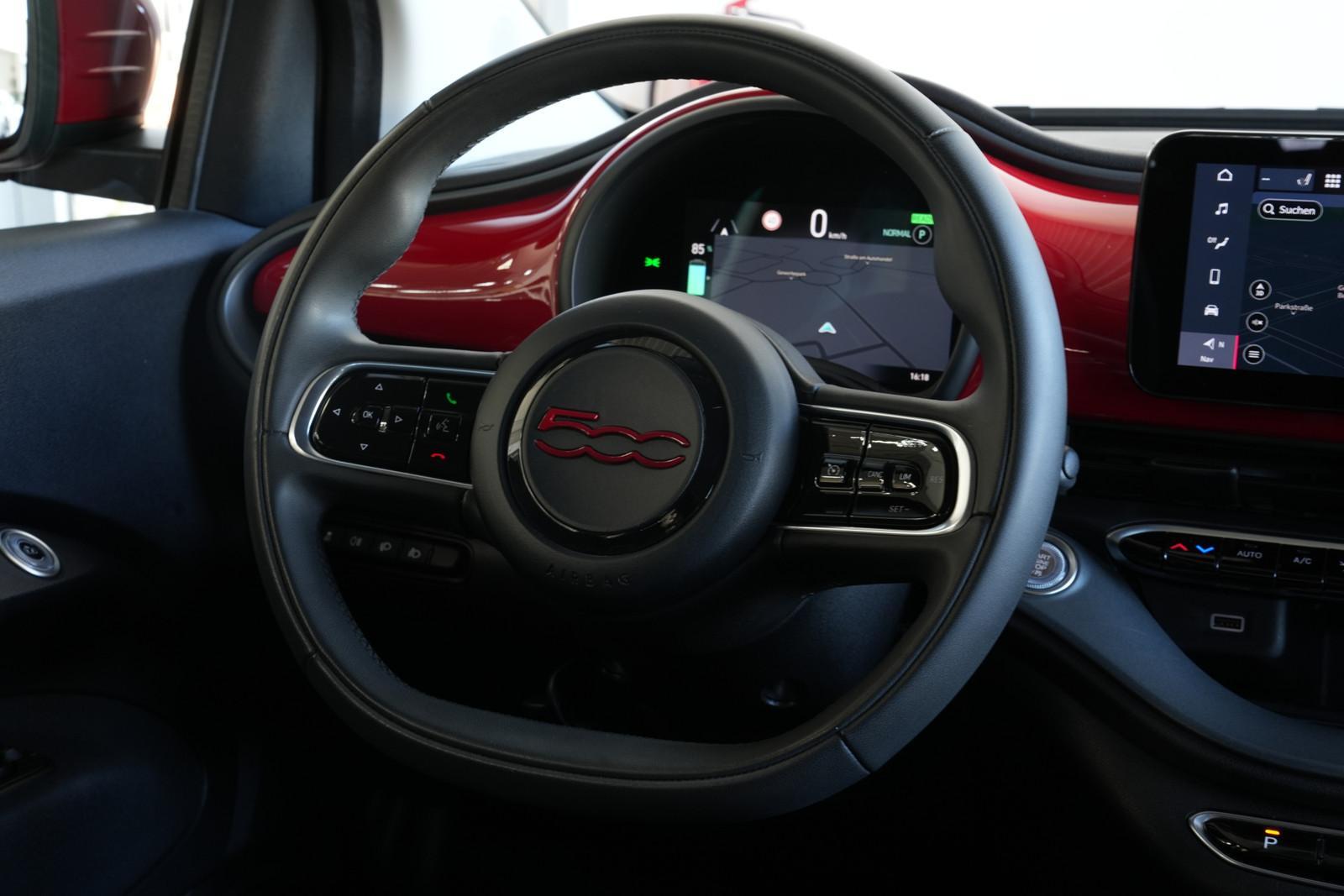 Fiat 500 e Red *NAV*LED*TEMP*