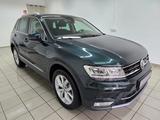 Volkswagen Tiguan Highline 2.0 TSI 4M DSG LED Panorama AHK - Volkswagen Tiguan in Chemnitz