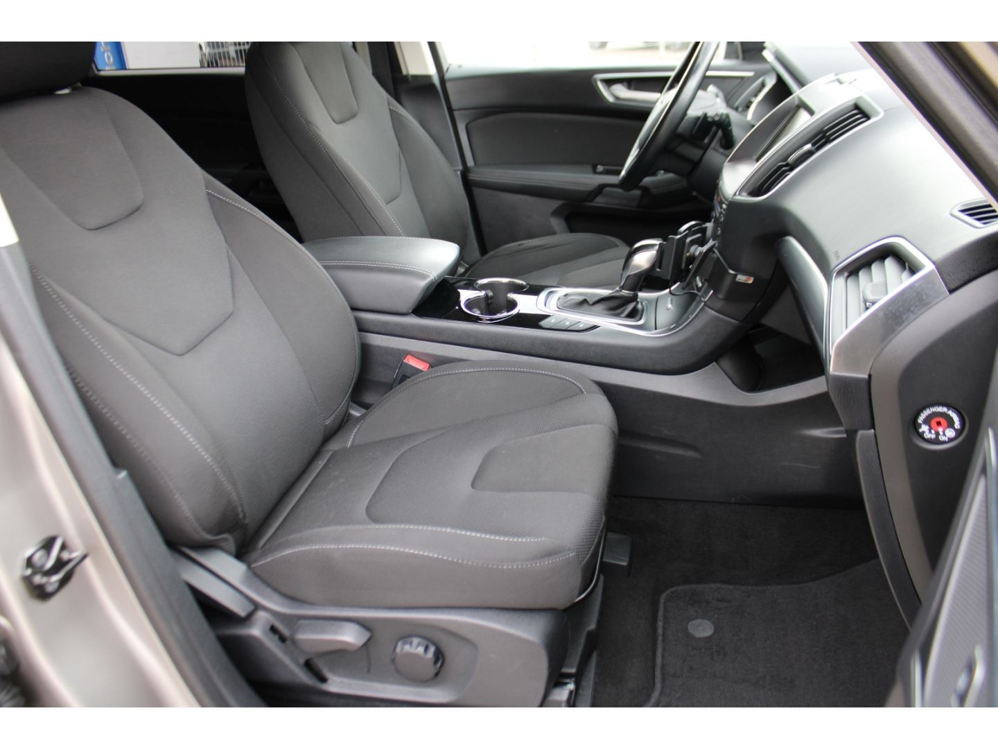 FORD S-Max Titanium 2.0 TDCi LED TWA GRA Winter-P. DA - Image 11