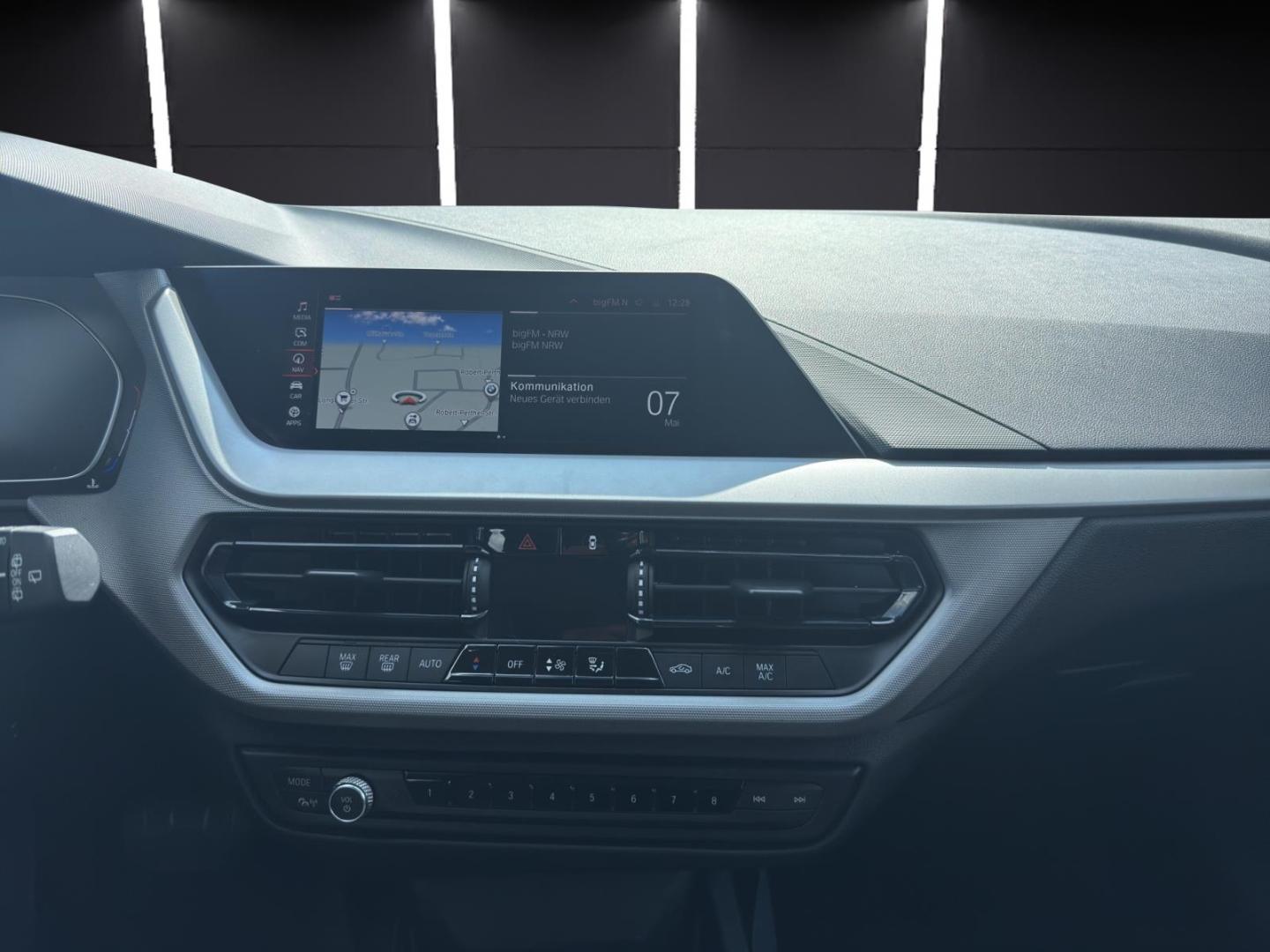 BMW 116 d Digitales Cockpit DAB Keyless Spurhalteass, миниатюра 15