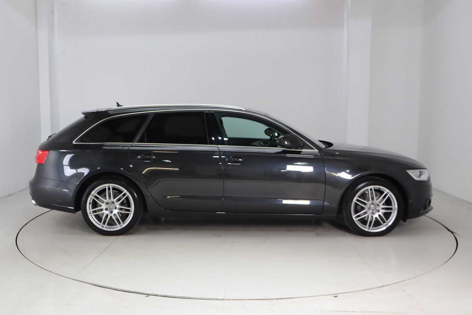 Fahrzeugabbildung Audi A6 Avant 3.0 TDI quattro Pano. * AHK * Service